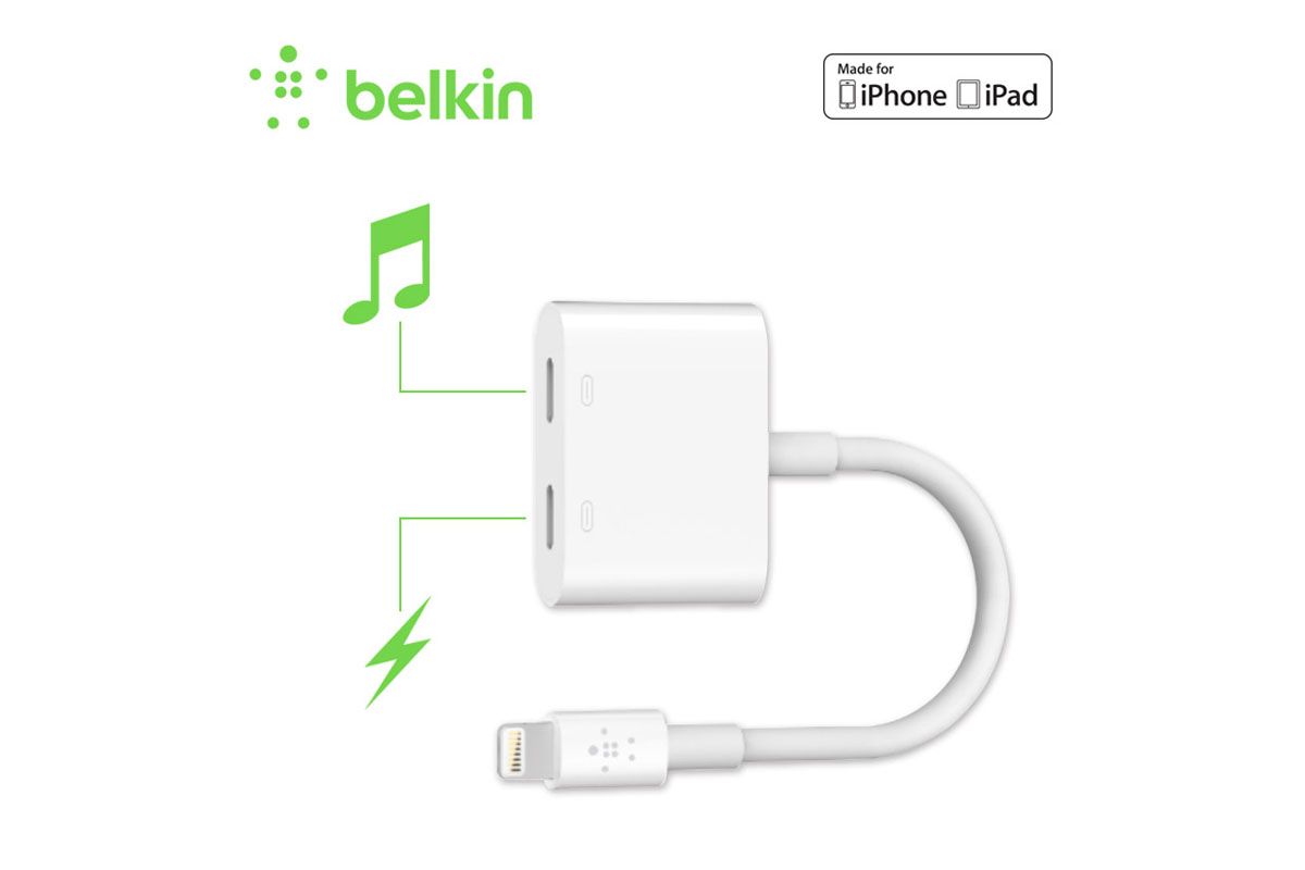 Belkin lightning to Audio & Charging Rock white